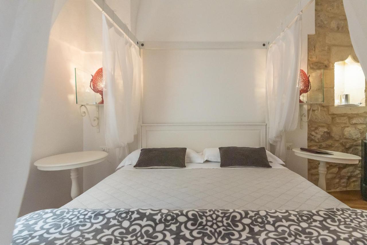 Le Nicchie Luxury Rooms Lecce Exterior foto