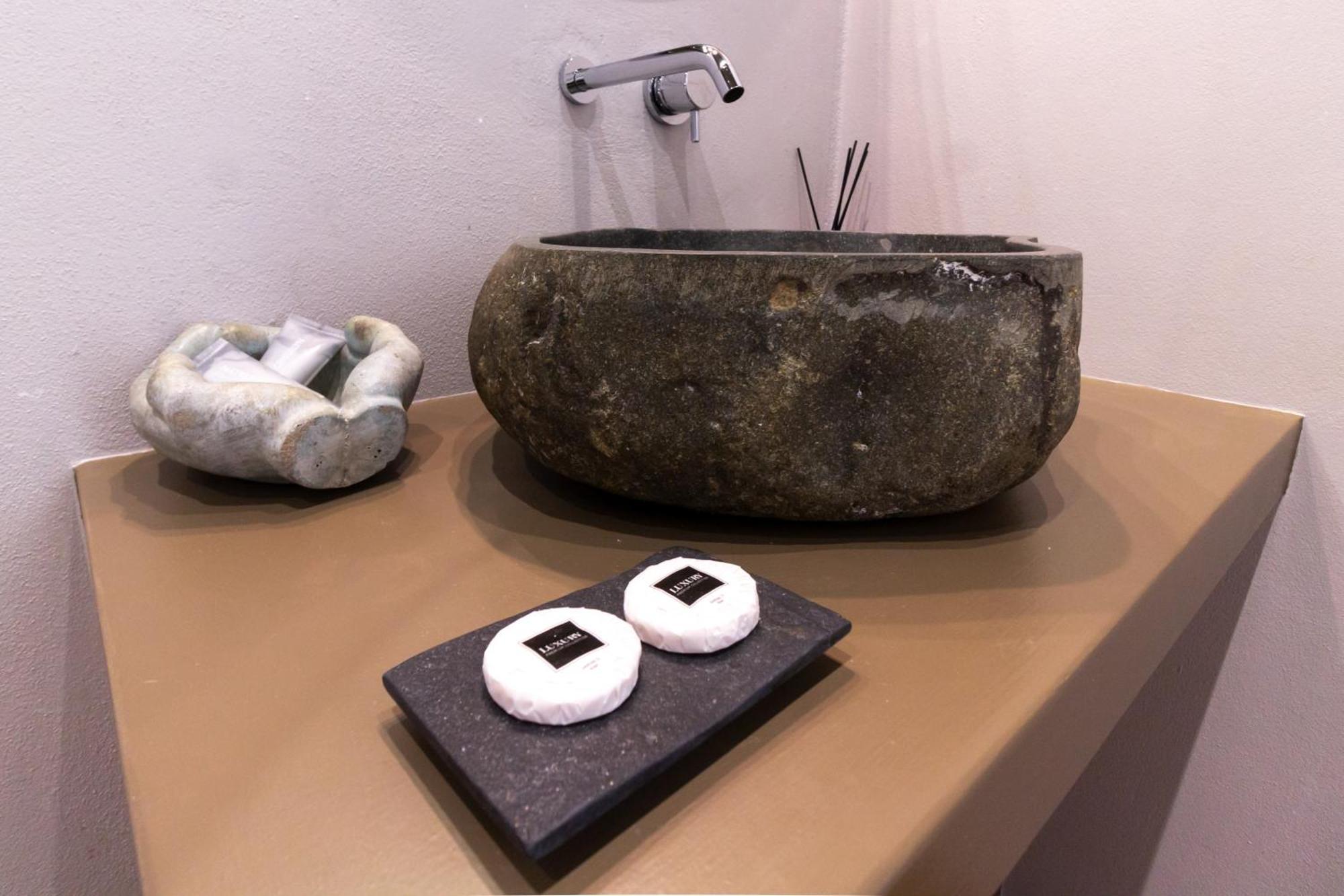 Le Nicchie Luxury Rooms Lecce Quarto foto